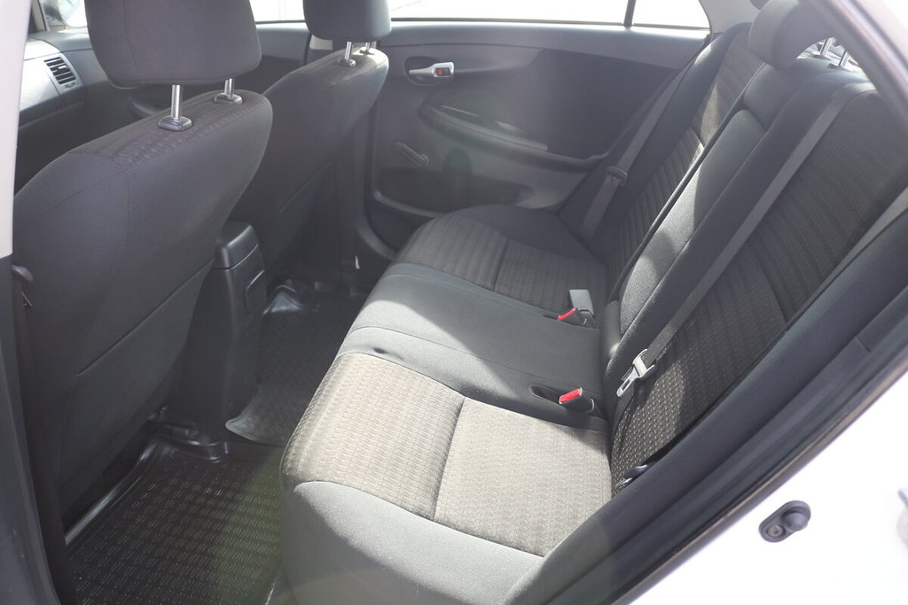 Toyota Corolla E160, 2013 год, 420 000 рублей, 11 фотография