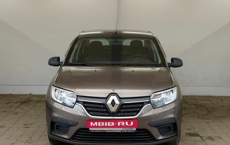 Renault Logan II, 2018 год, 937 000 рублей, 2 фотография