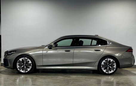 BMW 5 серия, 2024 год, 7 250 000 рублей, 6 фотография