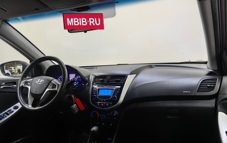 Hyundai Solaris II рестайлинг, 2013 год, 748 000 рублей, 13 фотография