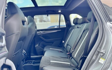 Skoda Kodiaq, 2025 год, 5 750 000 рублей, 33 фотография