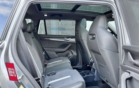 Skoda Kodiaq, 2025 год, 5 750 000 рублей, 32 фотография