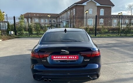 Jaguar XE I рестайлинг, 2019 год, 3 490 000 рублей, 6 фотография