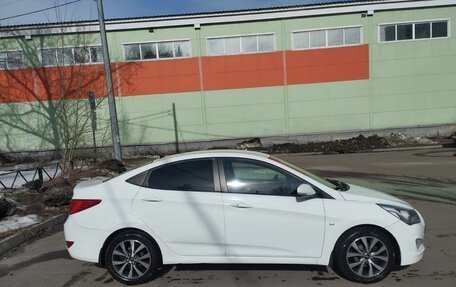 Hyundai Solaris II рестайлинг, 2014 год, 1 000 000 рублей, 12 фотография
