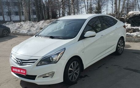 Hyundai Solaris II рестайлинг, 2014 год, 1 000 000 рублей, 2 фотография