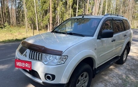Mitsubishi Pajero Sport II рестайлинг, 2013 год, 1 550 000 рублей, 3 фотография