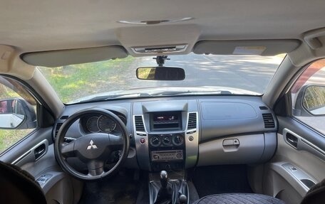 Mitsubishi Pajero Sport II рестайлинг, 2013 год, 1 550 000 рублей, 15 фотография