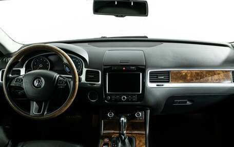 Volkswagen Touareg III, 2012 год, 1 950 000 рублей, 13 фотография