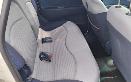 Mitsubishi Colt VI рестайлинг, 2003 год, 380 000 рублей, 2 фотография