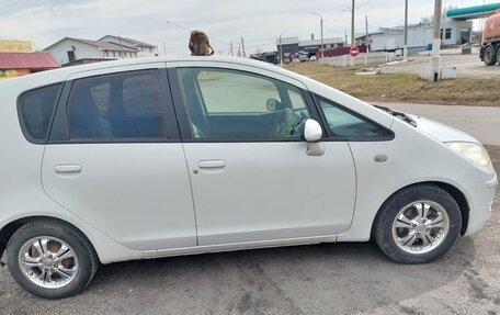 Mitsubishi Colt VI рестайлинг, 2003 год, 380 000 рублей, 5 фотография