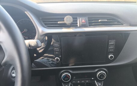 KIA Rio IV, 2021 год, 1 900 000 рублей, 9 фотография