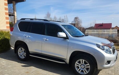 Toyota Land Cruiser Prado 150 рестайлинг 2, 2012 год, 2 650 000 рублей, 2 фотография