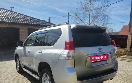 Toyota Land Cruiser Prado 150 рестайлинг 2, 2012 год, 2 650 000 рублей, 9 фотография