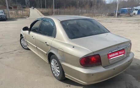 Hyundai Sonata IV рестайлинг, 2005 год, 185 000 рублей, 4 фотография
