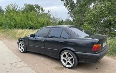 BMW 3 серия, 1991 год, 180 000 рублей, 3 фотография
