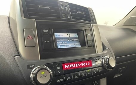 Toyota Land Cruiser Prado 150 рестайлинг 2, 2013 год, 2 840 000 рублей, 11 фотография