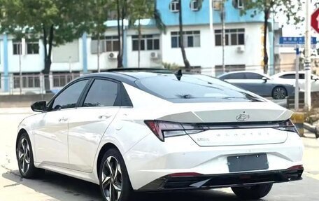 Hyundai Elantra, 2022 год, 1 430 000 рублей, 6 фотография