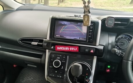 Toyota Wish II, 2015 год, 1 750 000 рублей, 5 фотография