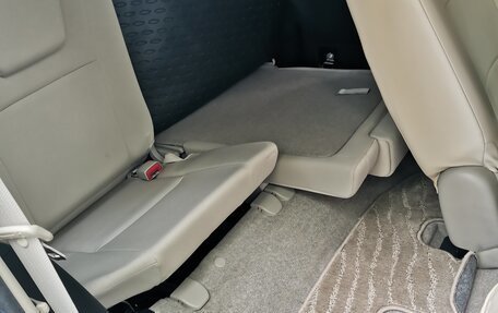 Toyota Wish II, 2015 год, 1 750 000 рублей, 26 фотография