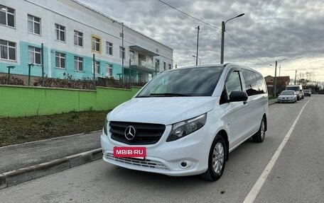 Mercedes-Benz Vito, 2014 год, 2 600 000 рублей, 2 фотография