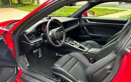 Porsche 911, 2020 год, 22 900 000 рублей, 17 фотография