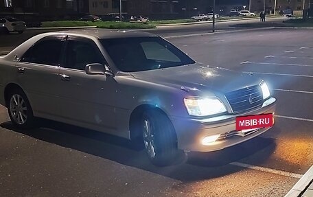 Toyota Crown, 2002 год, 1 000 000 рублей, 12 фотография