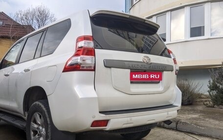 Toyota Land Cruiser Prado 150 рестайлинг 2, 2016 год, 5 000 000 рублей, 4 фотография