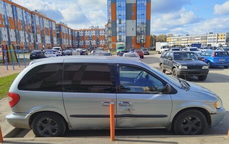 Chrysler Voyager IV, 2003 год, 275 000 рублей, 5 фотография