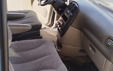 Chrysler Voyager IV, 2003 год, 275 000 рублей, 10 фотография