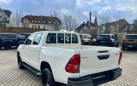 Toyota Hilux VIII, 2025 год, 7 000 000 рублей, 3 фотография