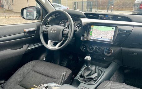 Toyota Hilux VIII, 2025 год, 7 000 000 рублей, 15 фотография