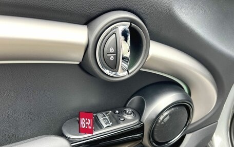 MINI Cabrio, 2020 год, 3 200 000 рублей, 23 фотография