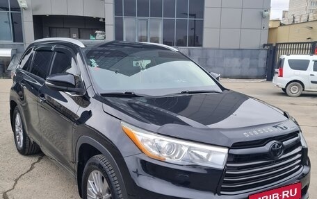 Toyota Highlander III, 2015 год, 3 999 999 рублей, 3 фотография