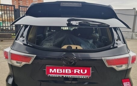 Toyota Highlander III, 2015 год, 3 999 999 рублей, 9 фотография