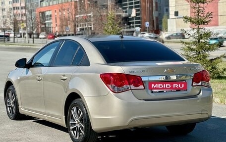 Chevrolet Cruze II, 2012 год, 820 000 рублей, 3 фотография