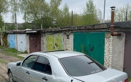 Mercedes-Benz E-Класс, 1997 год, 195 000 рублей, 7 фотография