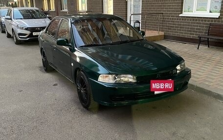 Mitsubishi Mirage VI рестайлинг, 2000 год, 250 000 рублей, 6 фотография