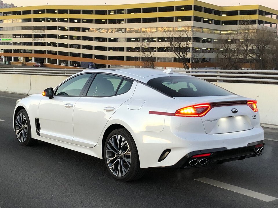 KIA Stinger I, 2018 год, 750 000 рублей, 8 фотография