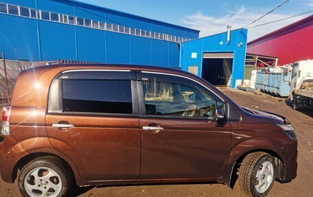 Toyota Spade, 2013 год, 880 000 рублей, 3 фотография
