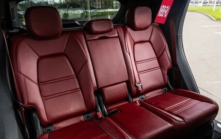 Porsche Cayenne III, 2018 год, 7 999 000 рублей, 15 фотография