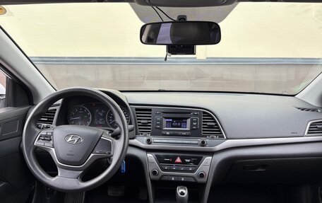 Hyundai Avante, 2018 год, 1 724 000 рублей, 11 фотография