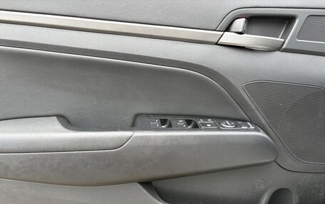 Hyundai Avante, 2018 год, 1 724 000 рублей, 14 фотография