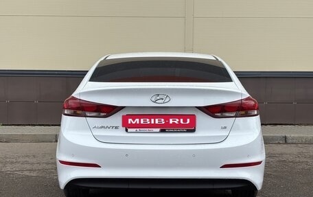 Hyundai Avante, 2018 год, 1 724 000 рублей, 6 фотография