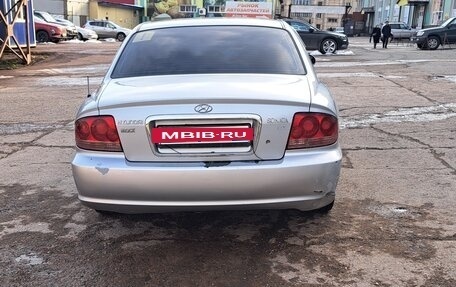 Hyundai Sonata IV рестайлинг, 2005 год, 280 000 рублей, 3 фотография