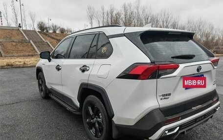 Toyota RAV4, 2022 год, 2 400 000 рублей, 12 фотография