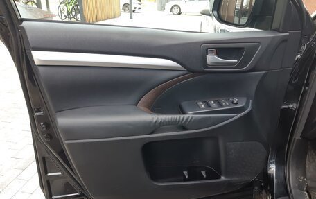 Toyota Highlander III, 2014 год, 2 750 000 рублей, 22 фотография