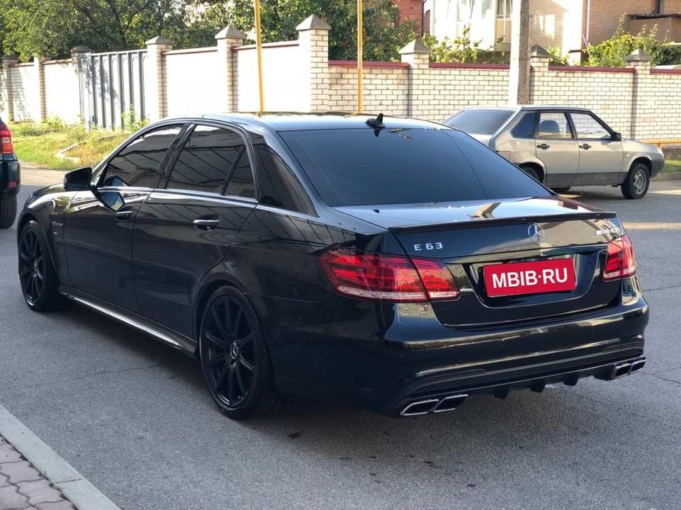 Mercedes-Benz E-Класс AMG W212 рестайлинг, 2014 год, 1 000 000 рублей, 2 фотография