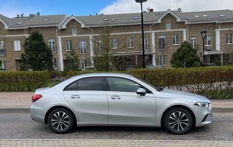 Mercedes-Benz A-Класс, 2019 год, 2 400 000 рублей, 7 фотография