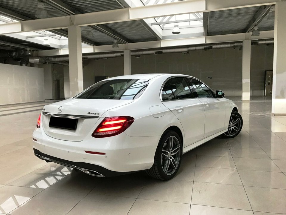 Mercedes-Benz E-Класс W213, 2017 год, 1 000 000 рублей, 7 фотография