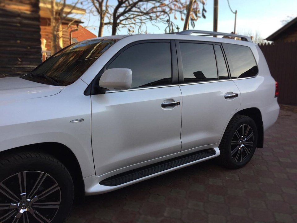Lexus LX III, 2009 год, 1 000 000 рублей, 5 фотография